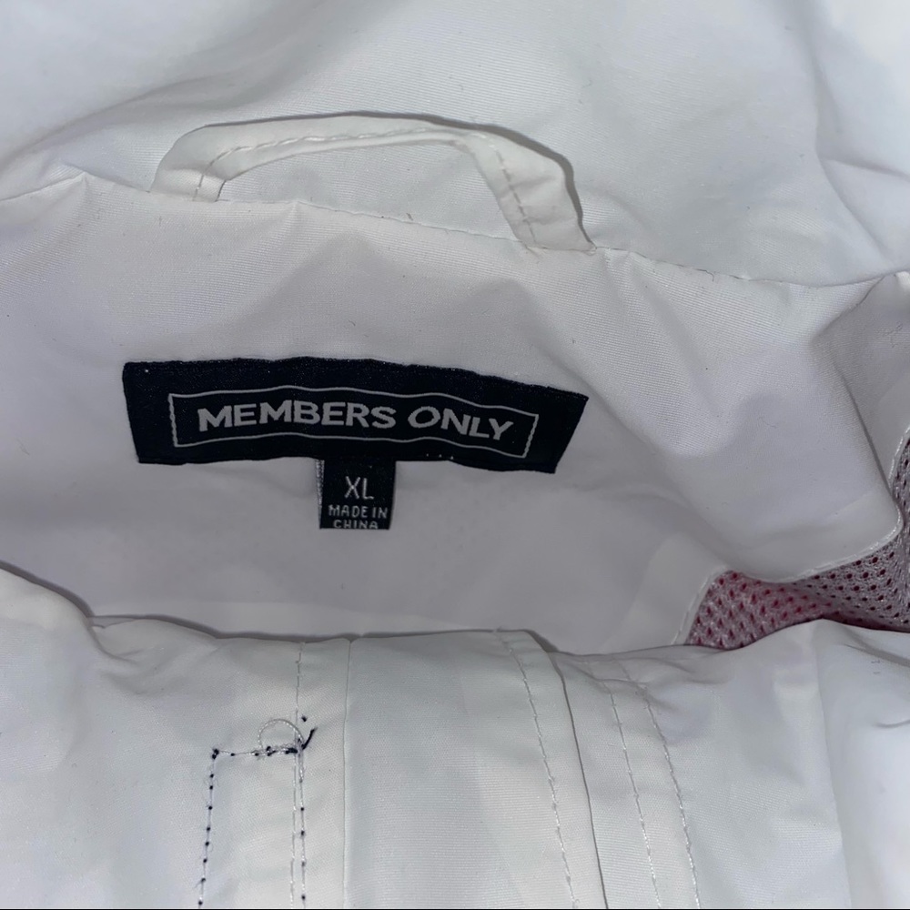 Members Only Pull Over Light Weight Windbreaker J… - image 4